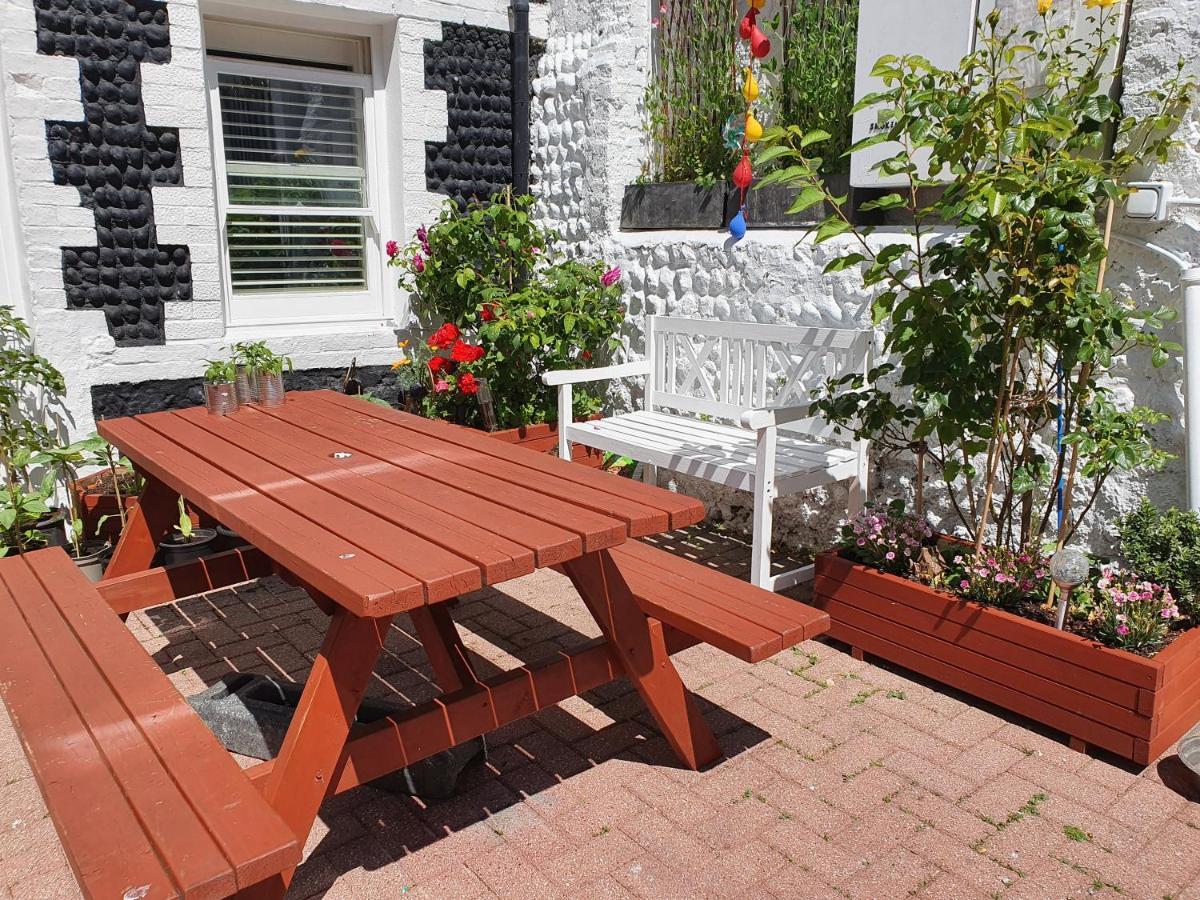Waynes Place Hotel Brighton ภายนอก รูปภาพ