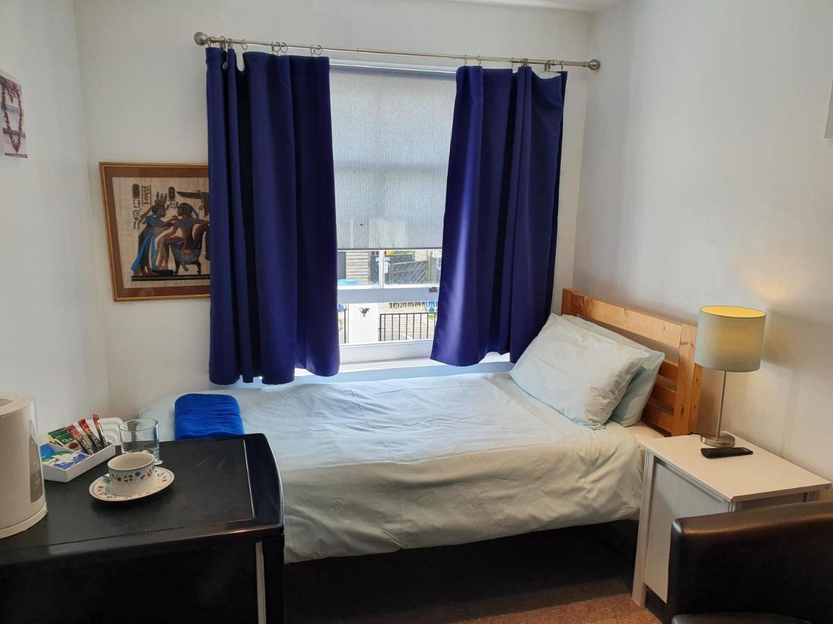 Waynes Place Hotel Brighton ภายนอก รูปภาพ