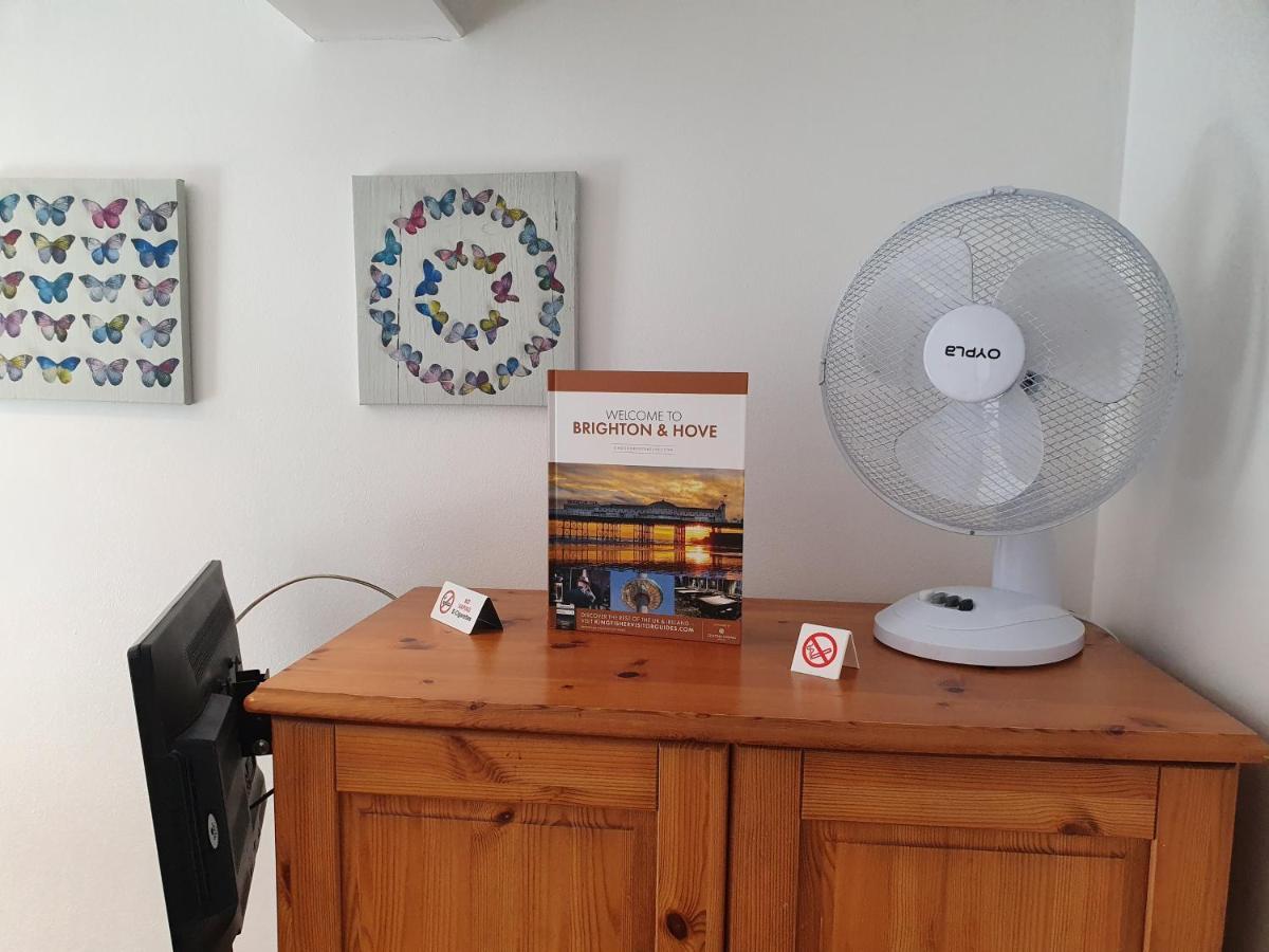 Waynes Place Hotel Brighton ภายนอก รูปภาพ